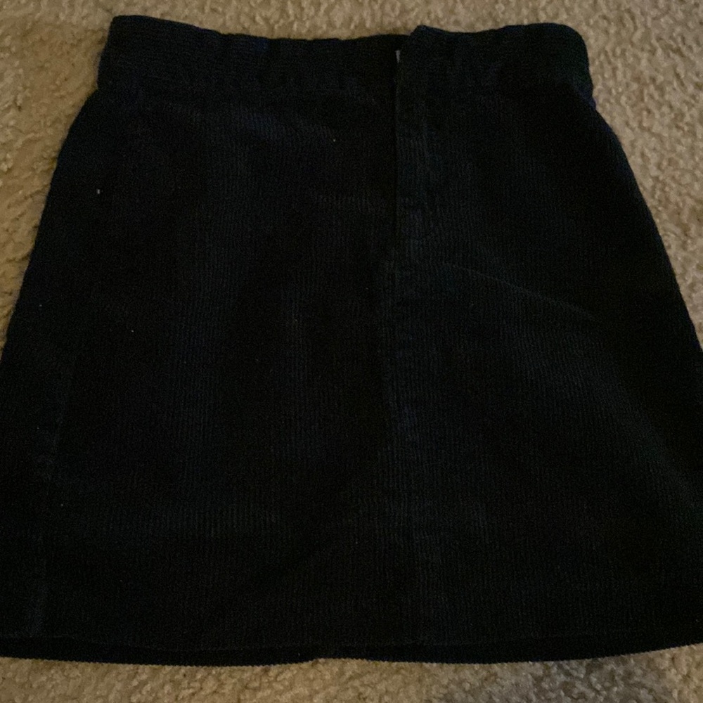 pretty black / blue skirt🤍